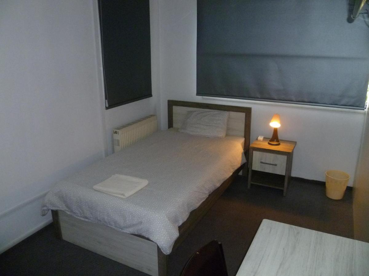 Datacom Guest House นิโคเซีย ภายนอก รูปภาพ